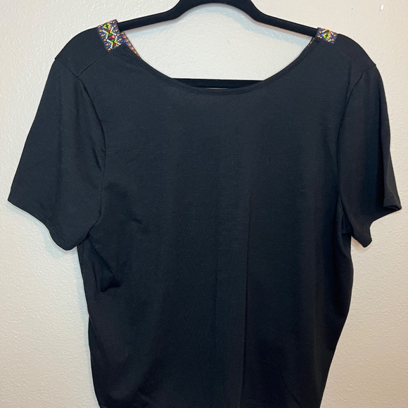 SHEIN Women's Open Back T-Shirt with Colorful Back.  Women's Size Large - Picture 4 of 8